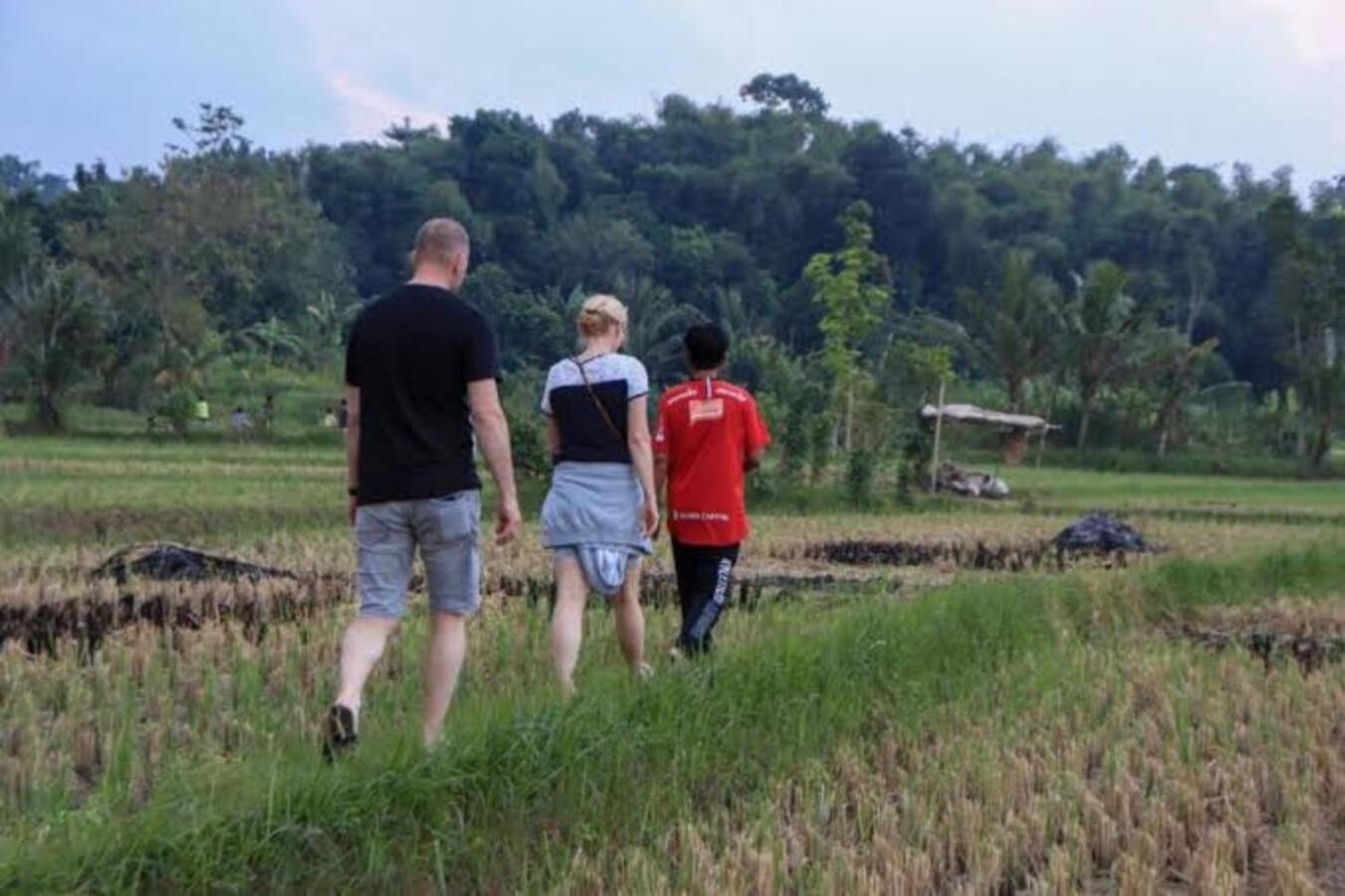 Bujak Permai Villa Matahari Lombok Ntb 普拉亚 外观 照片