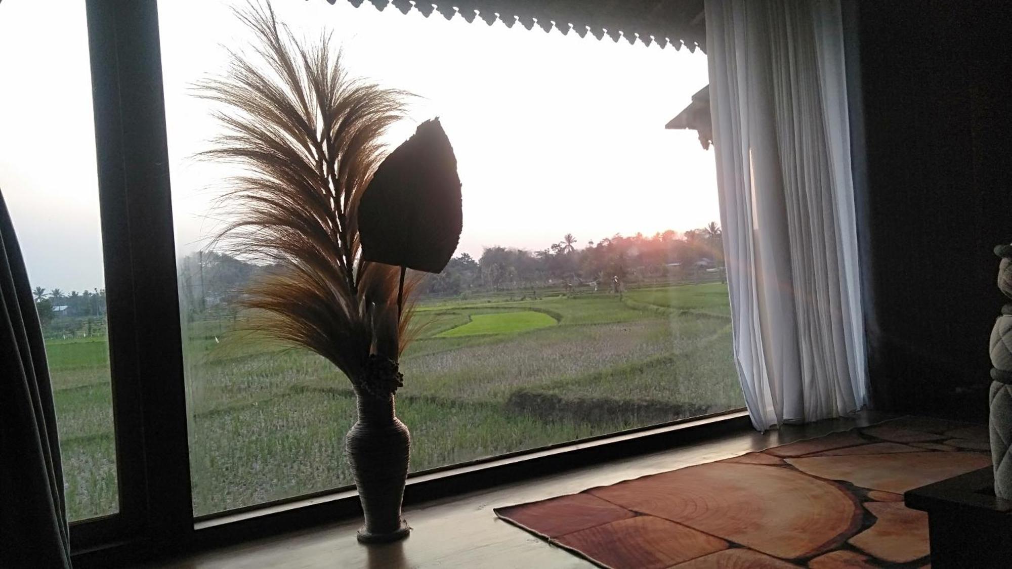 Bujak Permai Villa Matahari Lombok Ntb 普拉亚 外观 照片