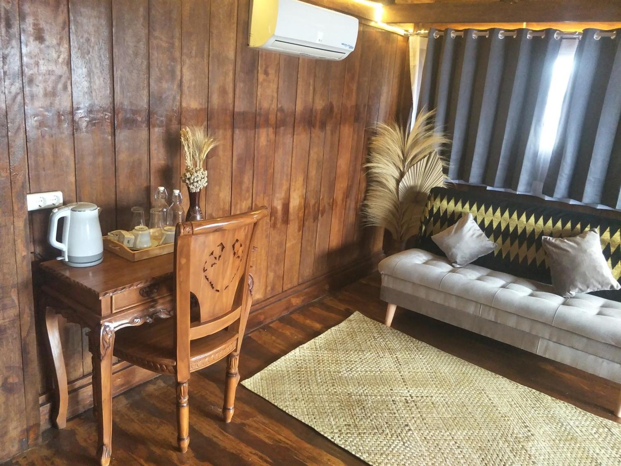 Bujak Permai Villa Matahari Lombok Ntb 普拉亚 外观 照片